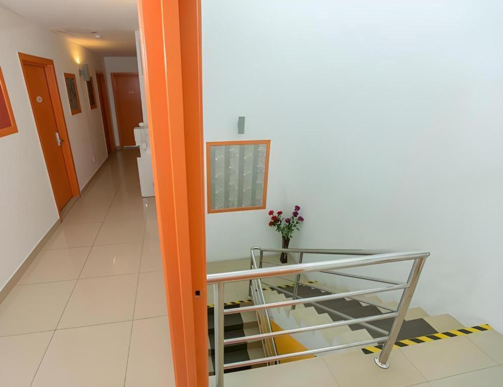 1 Hotel Mahkota Черас Экстерьер фото