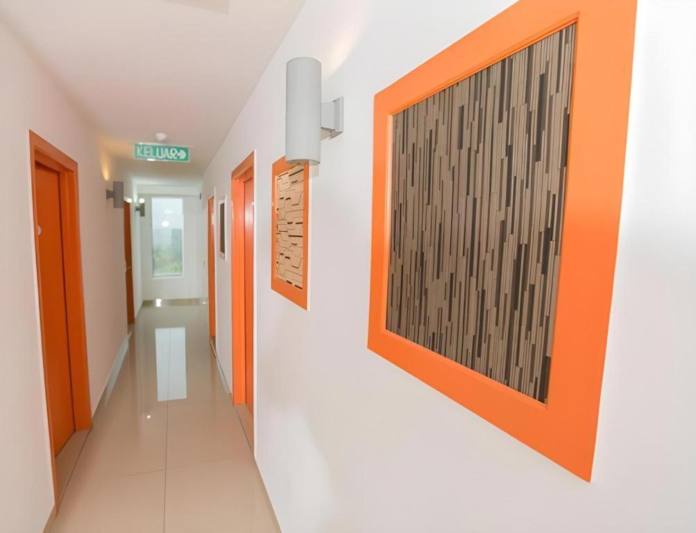 1 Hotel Mahkota Черас Экстерьер фото