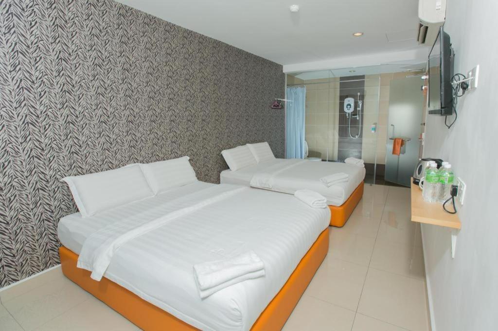 1 Hotel Mahkota Черас Экстерьер фото